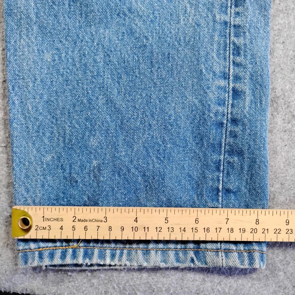 Vintage Levis 501 Mens Light Wash Blue Straight Leg Button Fly Denim Jeans 34x28